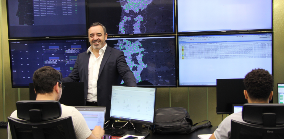 dstelecom: levamos a rede digital aos portugueses