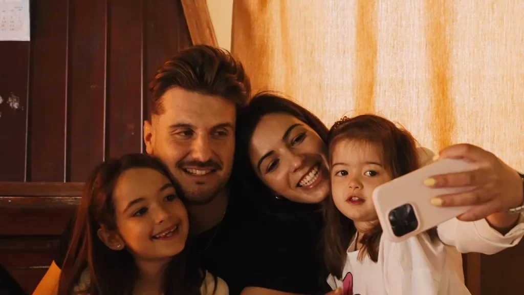 dstelecom | Ligue-se à fibra, porque a vida não espera.