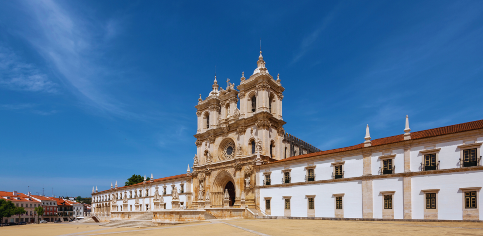 Rede de fibra ótica da dstelecom já cobre mais de 5.400 casas no município de Alcobaça!