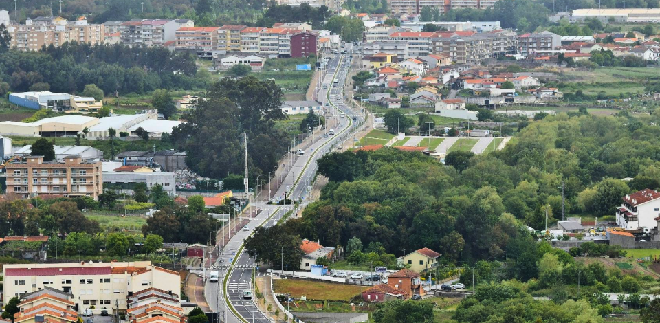 Reforço de rede da dstelecom leva fibra ótica a mais 1.600 casas em Gondomar